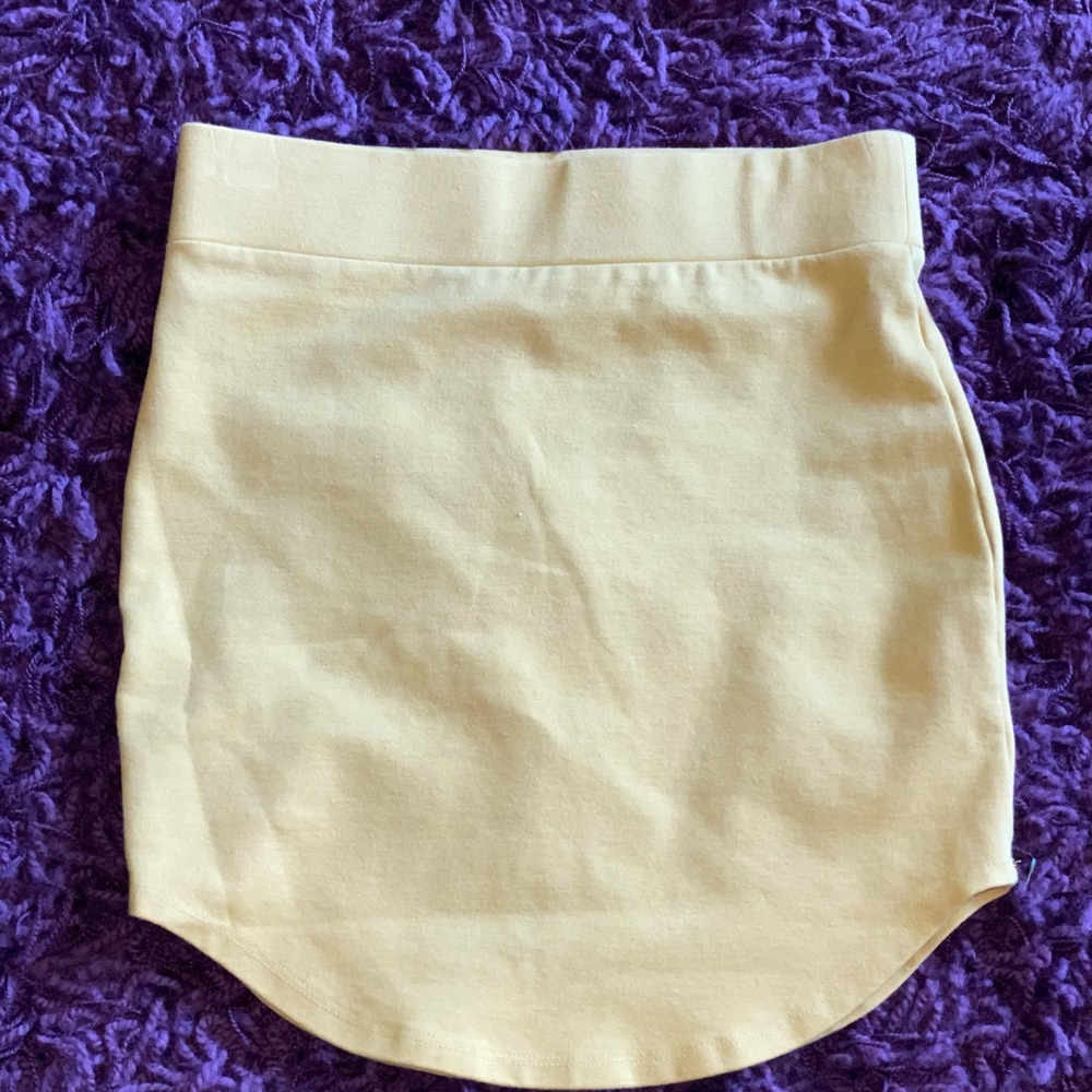 cute skirt 😊 - Picture 2 of 2